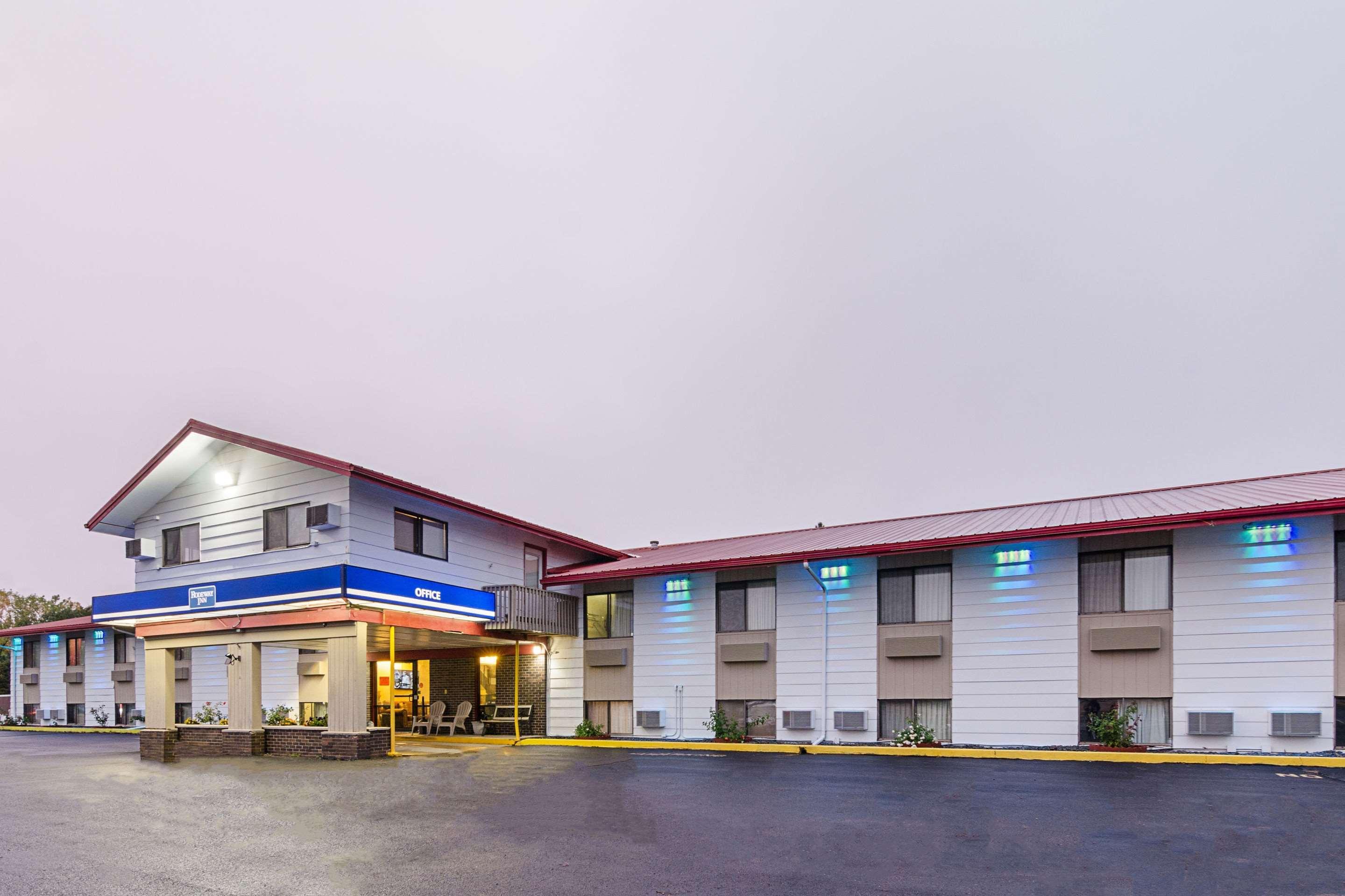 Rodeway Inn Mitchell Kültér fotó