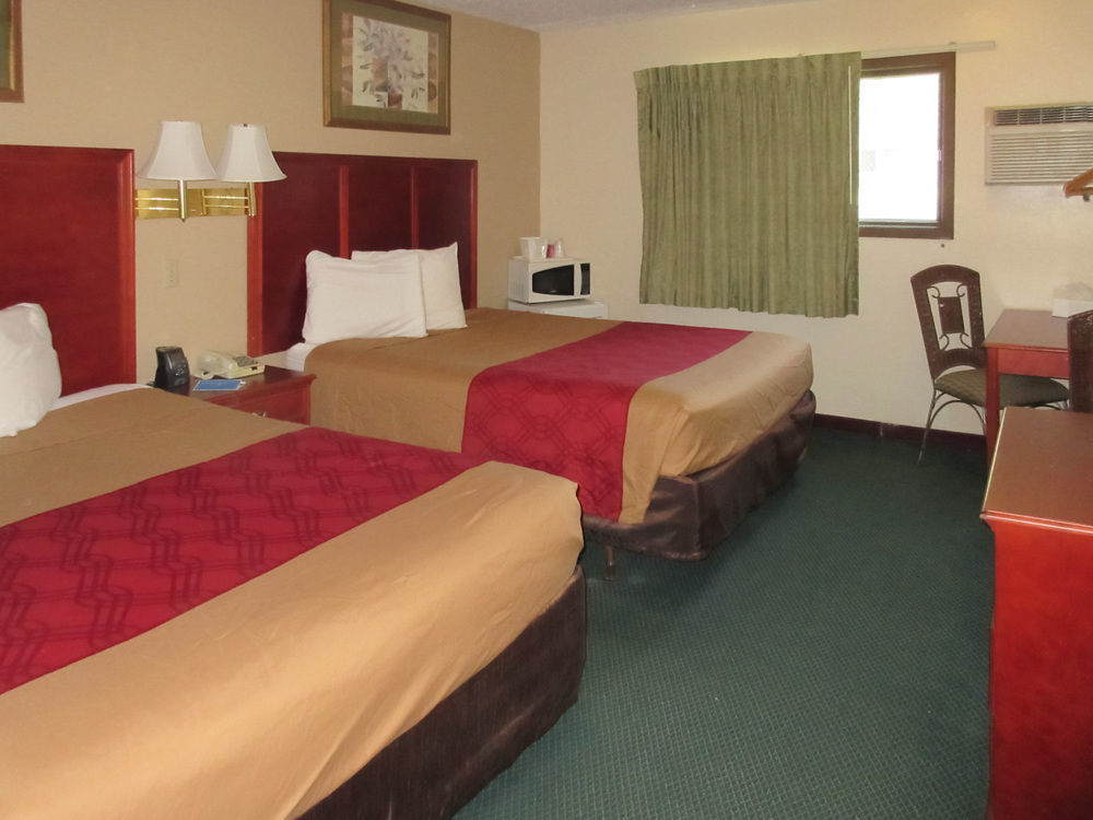 Rodeway Inn Mitchell Kültér fotó