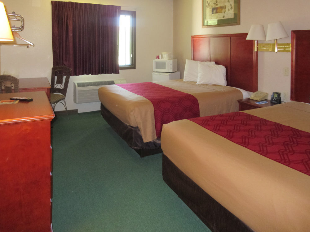 Rodeway Inn Mitchell Kültér fotó